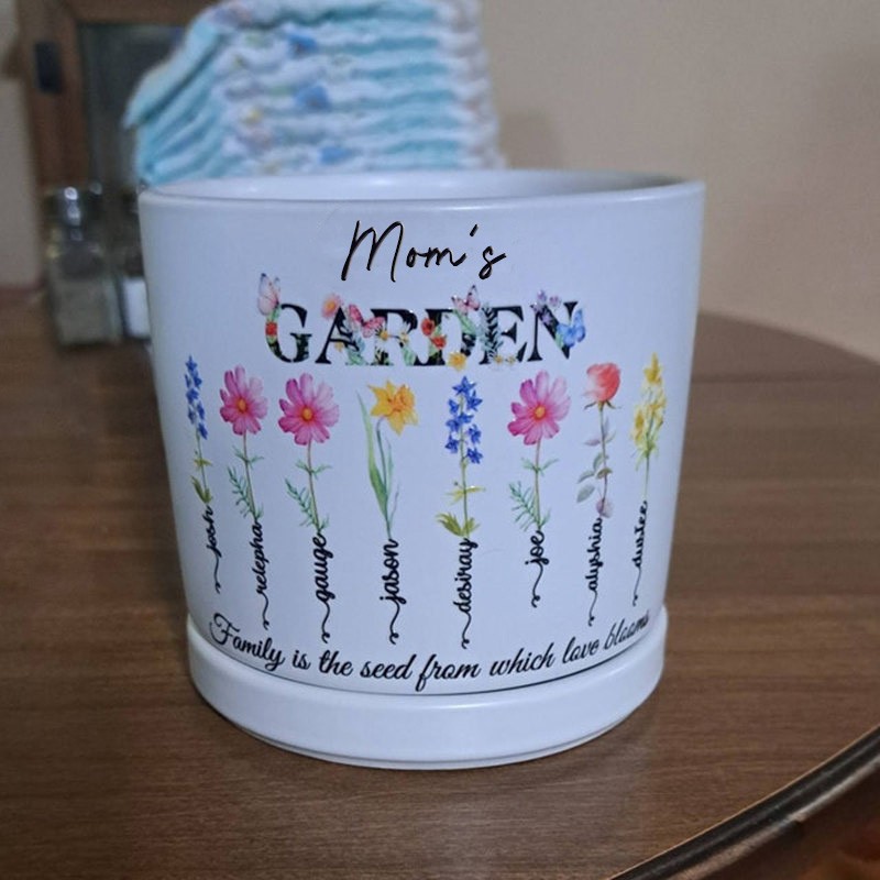 Personalized Mom's Garden Birth Flower Pot with Kids Name For Christmas Gift