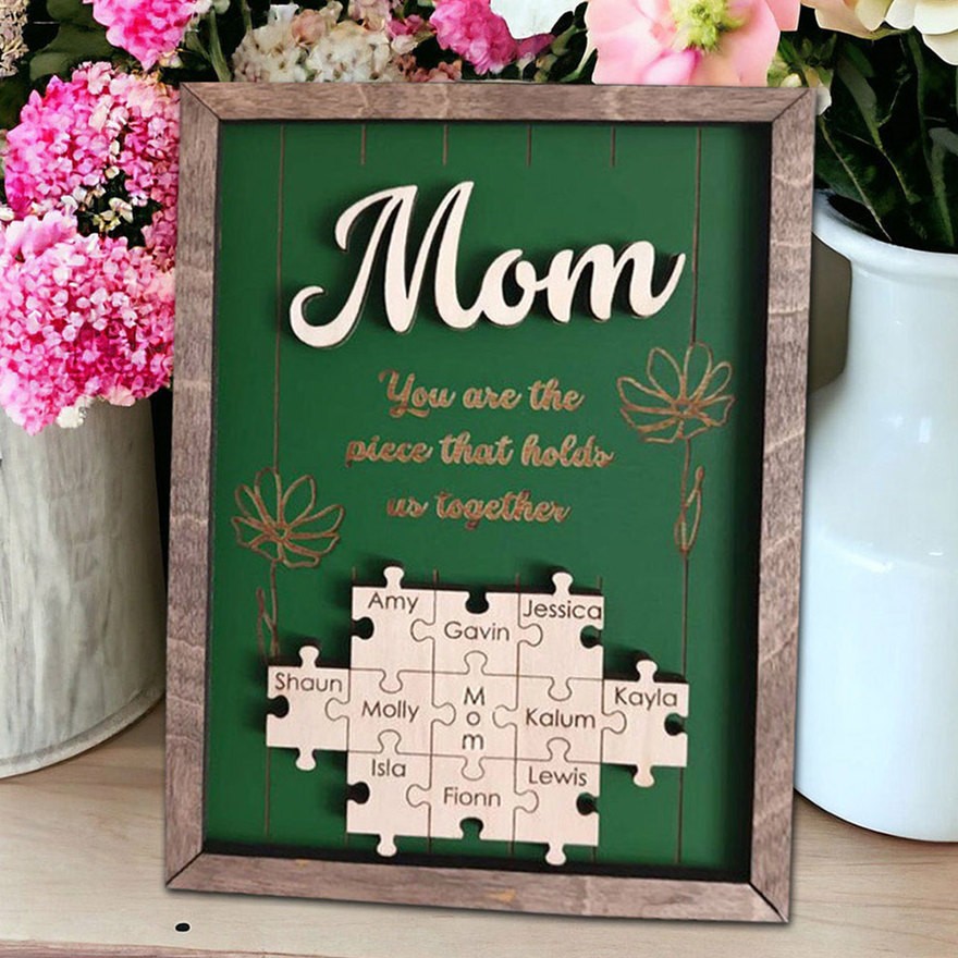 Custom Mom Puzzle Sign with Name Piece That Holds Us Together For Mother's Day Gift