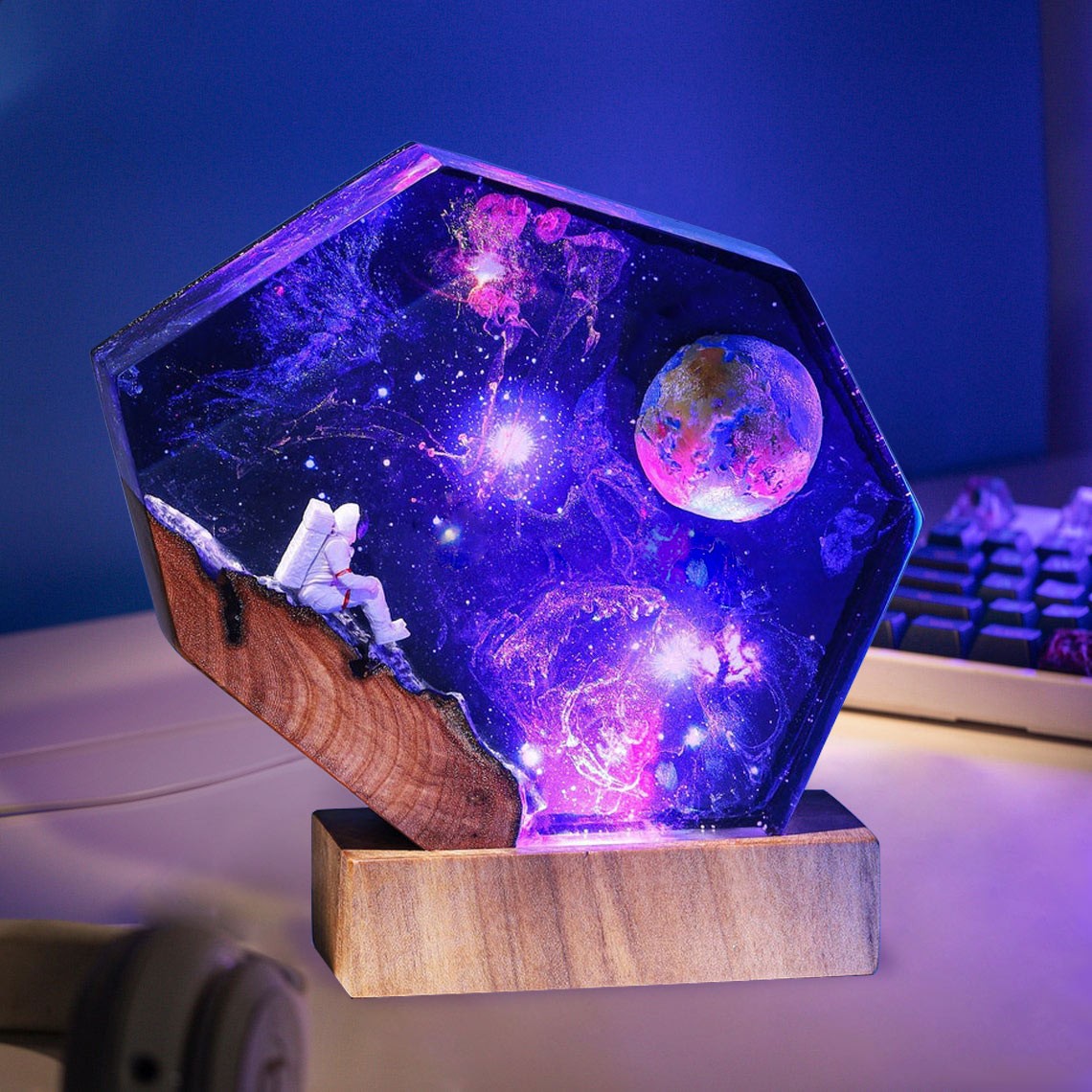 Space Galaxy Astronaut Resin Wood Art Lamp