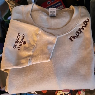 Custom Embroidered Mama Sweatshirt Hoodie For Christmas Family Gift