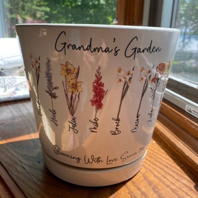 Personalized Grandma's Garden Birth Flower Pot with Grandchildren Name For Christmas Gift Ideas