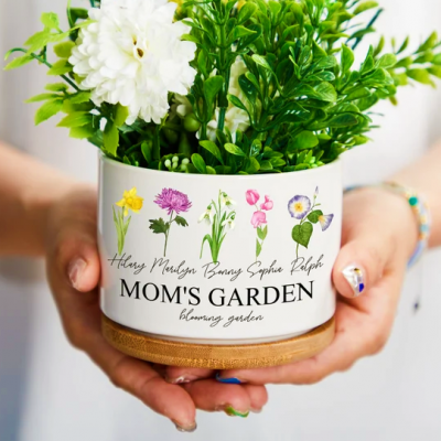 Personalized Mama's Garden Outdoor Flower Pot With kids Name and Birth Flower For Mother's Day