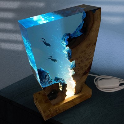 Ocean Couple Diving Exploration Resin Lamp Art Decor For Valentine's Day Christmas Gift